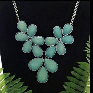 EL signed fashion statement necklace